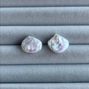 Everyday Baroque Pearl Stud Earrings